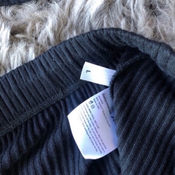 Reformation Cheryl Two Piece Set - Picture 5 of 6